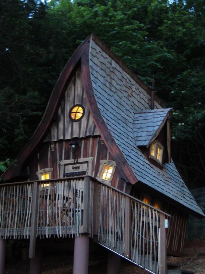 Вилла Hexenhaeuschen Am Waldrand Аннвайлер-ам-Трифельс Экстерьер фото
